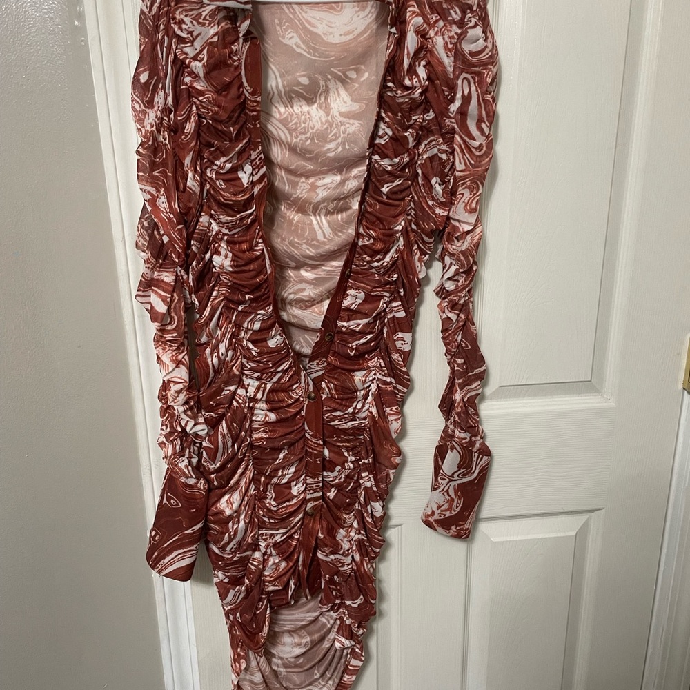 Dress New - Picture 2 of 2